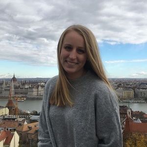 Meet your Posher, Jenna